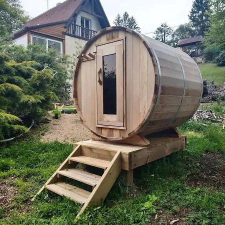 Chaleureux A Avec Piscine Partagee Louatre
