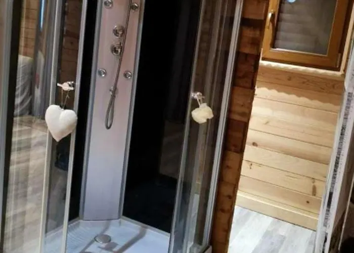 Chaleureux à Louâtre Avec Piscine Partagée Apartamento