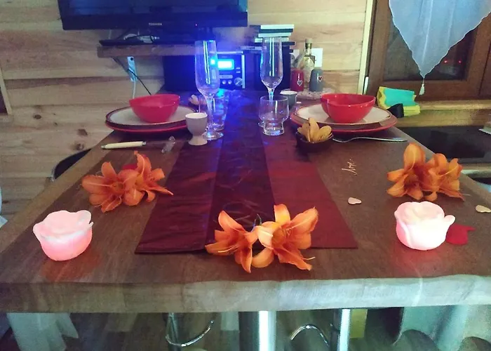 Chaleureux à Louâtre Avec Piscine Partagée Apartamento *