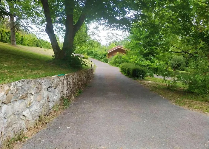 Chaleureux à Louâtre Avec Piscine Partagée * Louatre